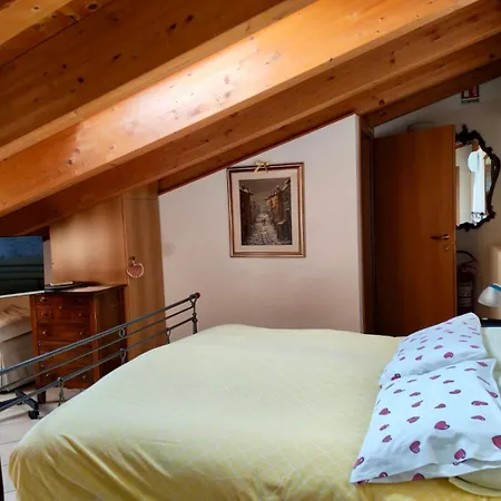 Habitación en casa particular Lucy Bardolino